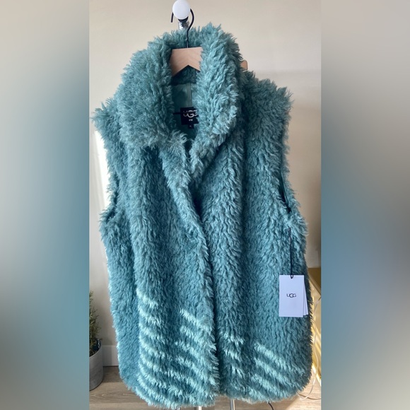 XL 🔖 UGG TAMMIE FAUX FUR VEST GREEN - Picture 6 of 11